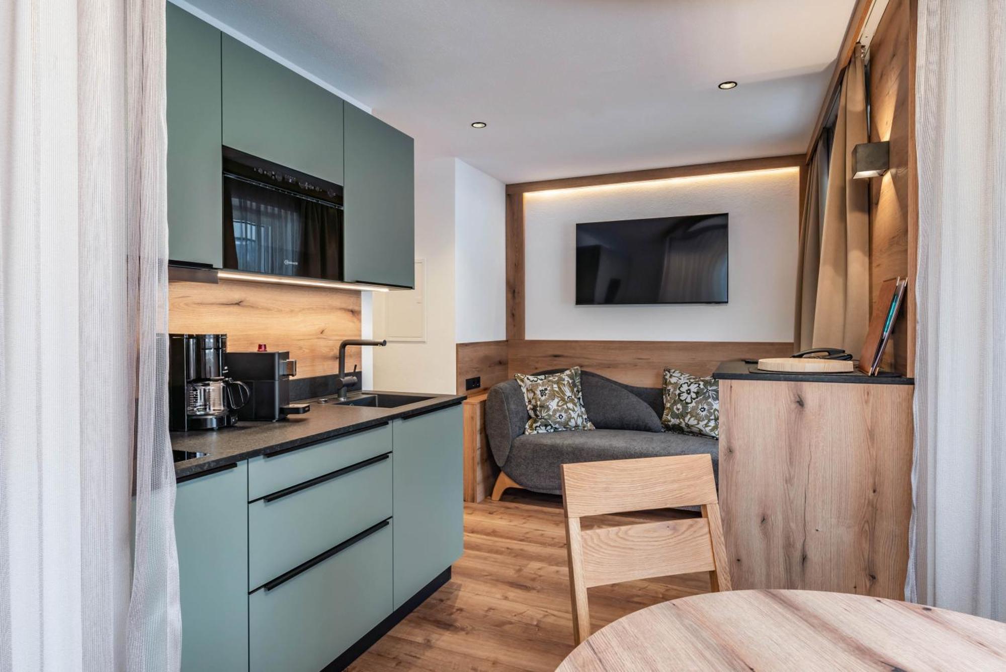 Montana Apartments Майерхофен Екстериор снимка