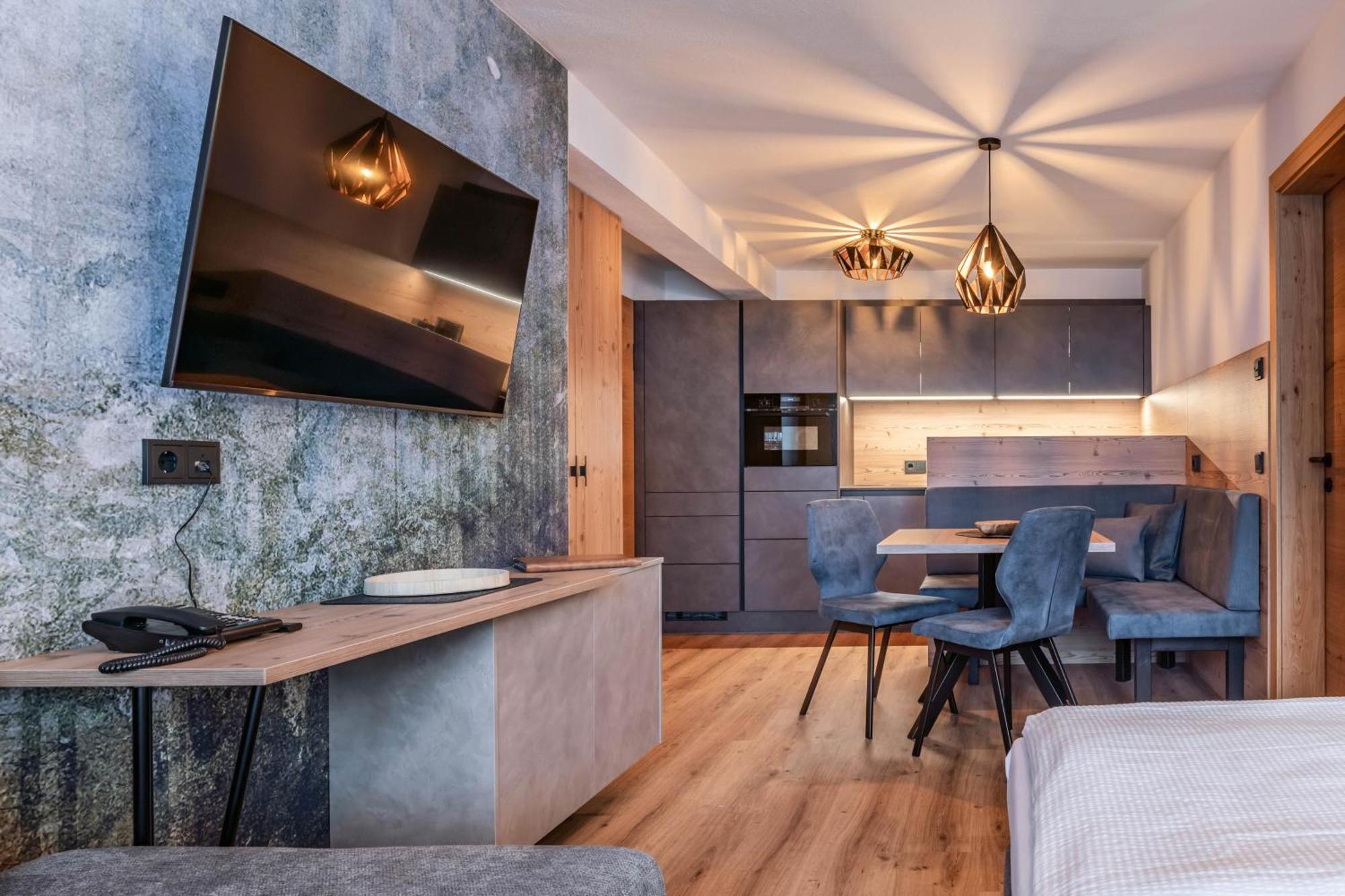 Montana Apartments Майерхофен Екстериор снимка