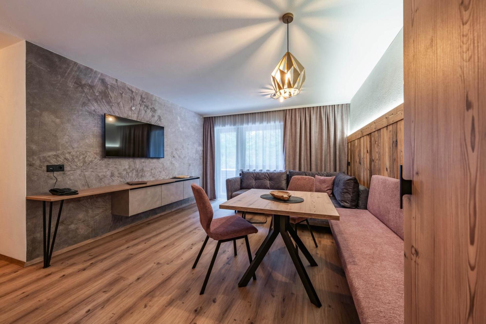 Montana Apartments Майерхофен Екстериор снимка